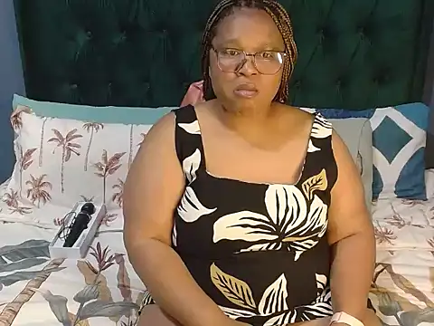 MISS BLACKBERY online show from June 12, 2026, 8:52 pm