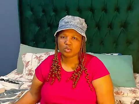 MISS BLACKBERY online show from June 17, 2026, 10:10 pm
