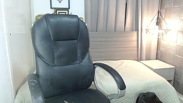 Snapshot of Billie_Jean chatting on July 27, 2026, 1:29 pm Billie Jean online show from July 27, 2026, 1:29 pm