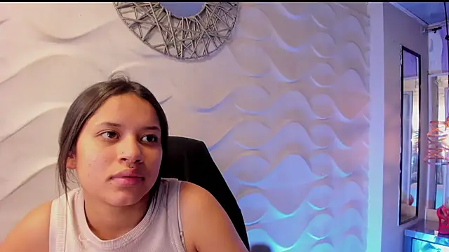 Snapshot of Tifanny-Val chatting on June 30, 2026, 12:39 pm Tifanny-Val online show from June 30, 2026, 12:39 pm