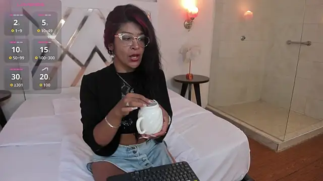 Snapshot of Sky_Collins_ chatting on July 29, 2026, 7:56 pm Sky Collins online show from July 29, 2026, 7:56 pm