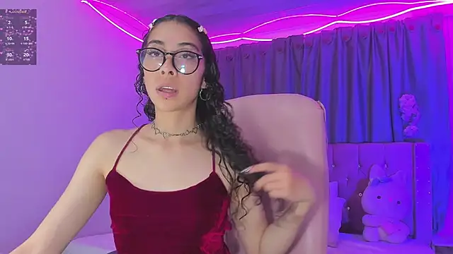 Sarah Moon1 online show from July 16, 2026, 3:34 am