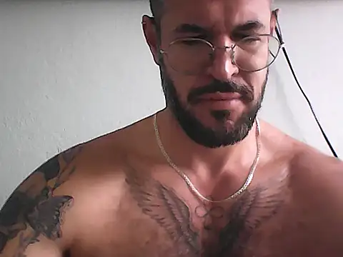 Snapshot of mrbighairychest chatting on July 7, 2026, 3:27 pm mrbighairychest online show from July 7, 2026, 3:27 pm
