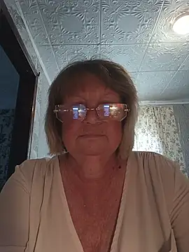 MilashkaCutie50 online show from June 24, 2026, 4:00 am