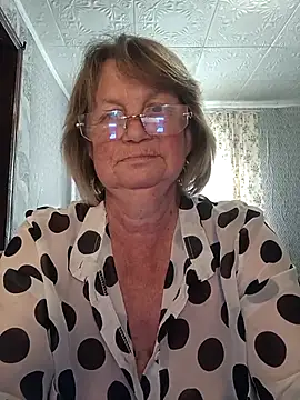 MilashkaCutie50 online show from July 29, 2026, 4:43 am