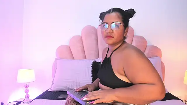 Mommy Big Ass online show from July 11, 2026, 5:15 pm