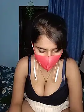 ShanayaRoseXO online show from June 15, 2026, 3:03 pm
