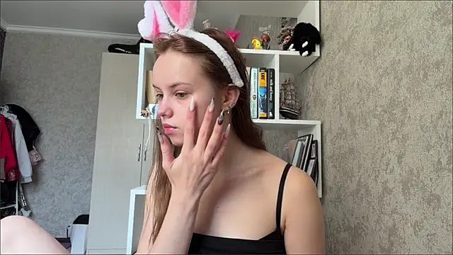 Mollybeans online show from July 22, 2026, 11:02 am