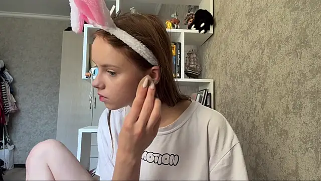 Mollybeans online show from July 29, 2026, 12:14 pm