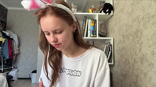 Mollybeans online show from July 31, 2026, 9:09 am