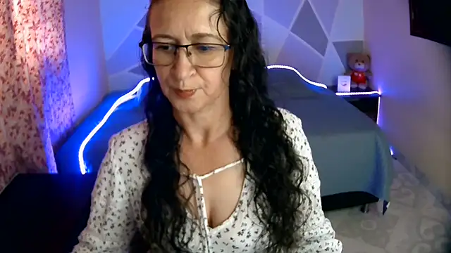 Ana Flakita online show from August 5, 2026, 9:06 pm