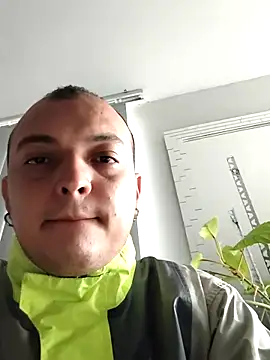 Snapshot of FedericoBigDixx chatting on July 23, 2026, 4:16 pm FedericoBigDixx online show from July 23, 2026, 4:16 pm