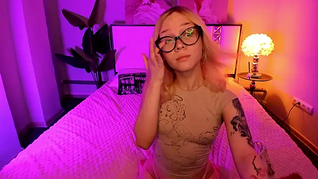Amely 18 online show from June 16, 2026, 4:04 am