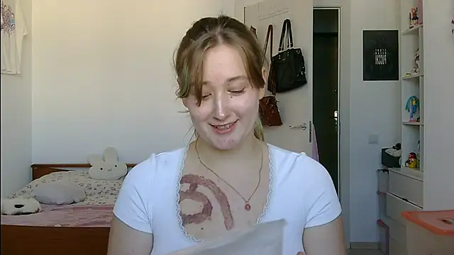 yourcherry3 online show from June 19, 2026, 2:54 pm