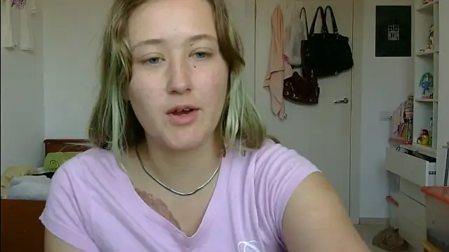 yourcherry3 online show from June 28, 2026, 7:36 am