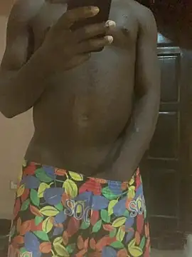 Snapshot of bigdickjohson1200 chatting on June 19, 2026, 2:43 pm bigdickjohson1200 online show from June 19, 2026, 2:43 pm