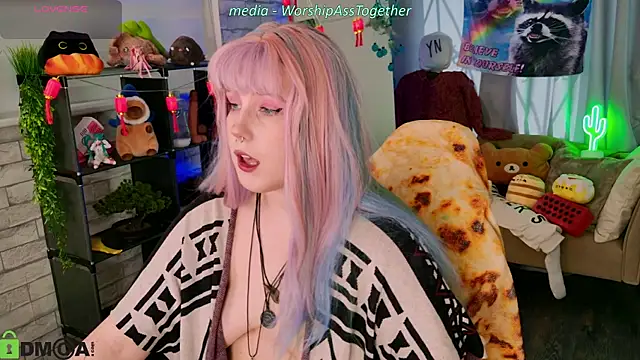 Candy-yeah online show from July 21, 2026, 1:08 am