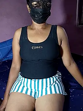 Snapshot of Nikini-xx chatting on June 30, 2026, 3:18 am Nikini-xx online show from June 30, 2026, 3:18 am