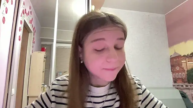 HwaTrippel online show from July 30, 2026, 6:07 pm