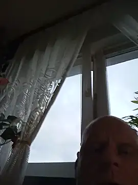 ZLOZ60 online show from June 16, 2026, 2:03 am