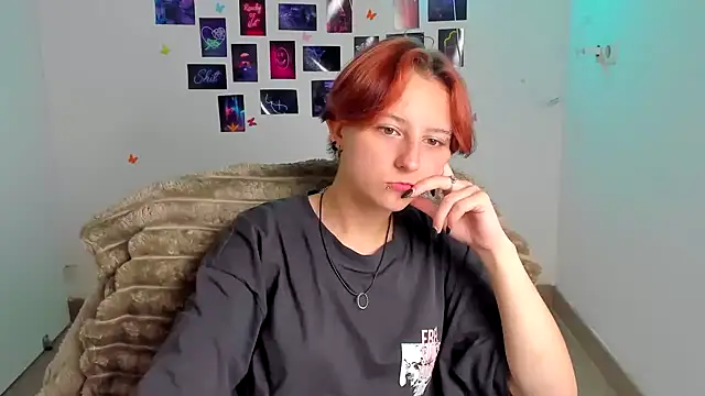Dilara Kiss  online show from July 11, 2026, 11:13 am