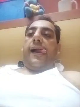 chuby38male online show from June 19, 2026, 1:15 pm
