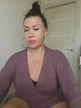 ANABELSWEET online show from July 28, 2026, 9:04 am