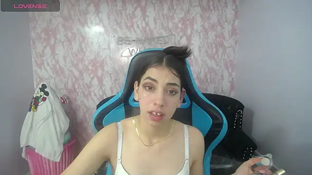 KiaraStar ch online show from July 15, 2026, 8:14 pm