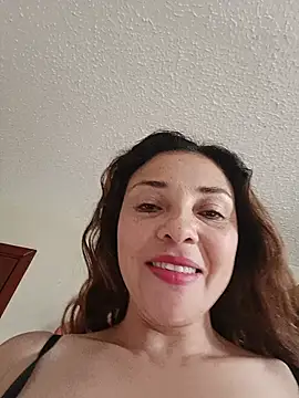 Angelika Clauss online show from July 31, 2026, 6:40 pm