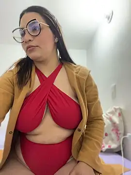 Mia monroe1 online show from August 7, 2026, 4:03 am