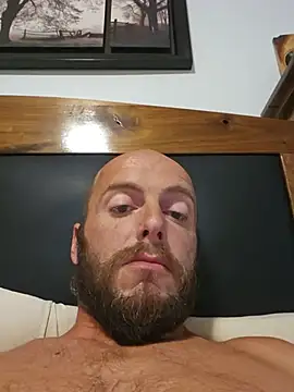 piercedhunk56 online show from July 12, 2026, 4:42 pm