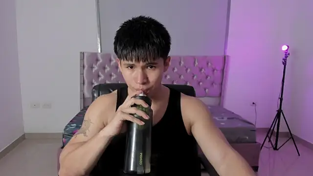 ryo kush  online show from July 14, 2026, 1:39 pm