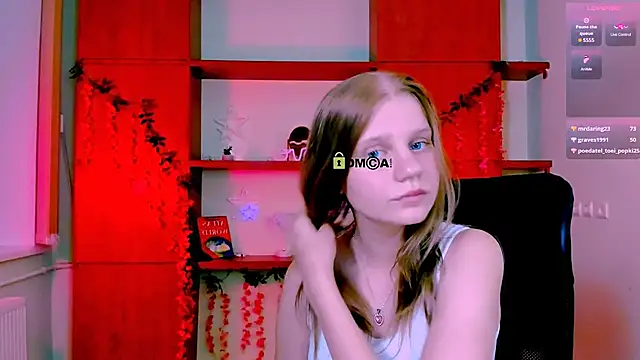 Snapshot of bella_sky11 chatting on June 27, 2026, 12:22 pm bella sky11 online show from June 27, 2026, 12:22 pm