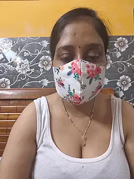 Snapshot of Garimaa_Cherry chatting on July 11, 2026, 8:33 pm Garimaa Cherry online show from July 11, 2026, 8:33 pm