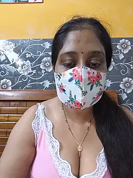 Snapshot of Garimaa_Cherry chatting on July 13, 2026, 7:05 pm Garimaa Cherry online show from July 13, 2026, 7:05 pm