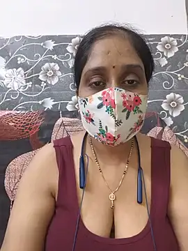 Snapshot of Garimaa_Cherry chatting on August 1, 2026, 7:24 pm Garimaa Cherry online show from August 1, 2026, 7:24 pm