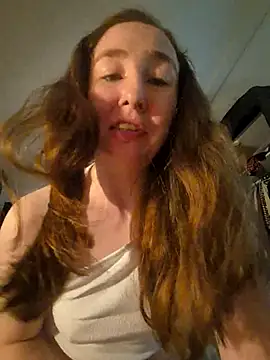 Roughredhead421 online show from June 18, 2026, 7:52 am