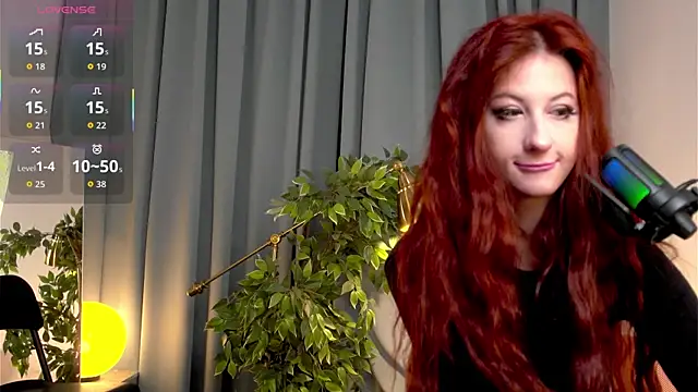 CatyPurrrrr online show from July 7, 2026, 10:03 pm