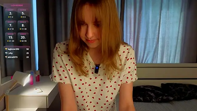 SunnySikarskie online show from July 11, 2026, 4:48 am
