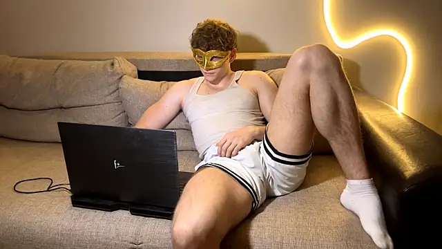 deniel horny online show from June 21, 2026, 5:37 pm