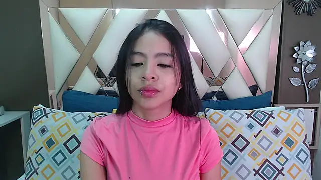 Snapshot of Amara_Connors chatting on July 11, 2026, 2:53 pm Amara Connors online show from July 11, 2026, 2:53 pm