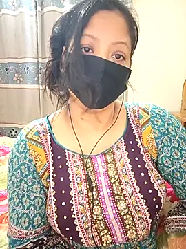 Cute Ishita103 online show from July 12, 2026, 2:52 pm