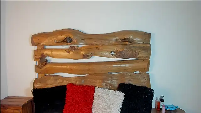 PauletteManson online show from July 29, 2026, 3:15 am
