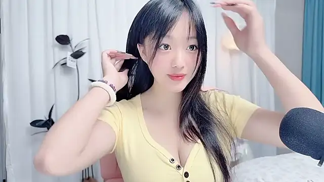 Snapshot of Winnie666999 chatting on July 28, 2026, 11:05 am Winnie666999 online show from July 28, 2026, 11:05 am