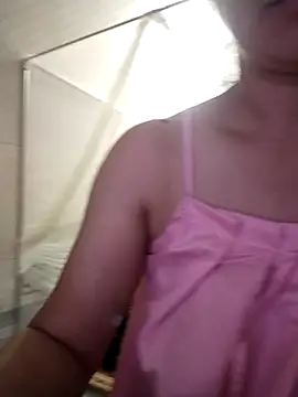 Snapshot of Rri_hot chatting on July 13, 2026, 1:36 pm Rri hot online show from July 13, 2026, 1:36 pm