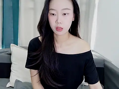 yuyu9988 online show from July 4, 2026, 2:40 am