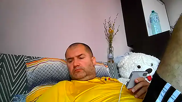 CristianDaniel78 online show from August 6, 2026, 5:31 am