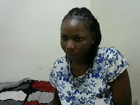 Snapshot of Qcmadonna chatting on July 24, 2026, 6:11 am Qcmadonna online show from July 24, 2026, 6:11 am