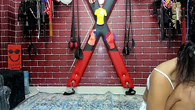 BDSM FETISHEESS online show from June 26, 2026, 10:41 am