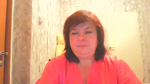 HannahAna39 online show from July 27, 2026, 7:10 pm